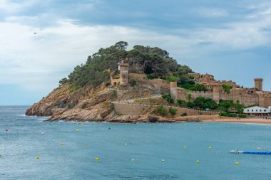 İspanya 'nın Tossa de Mar kentinin Panorama manzarası.