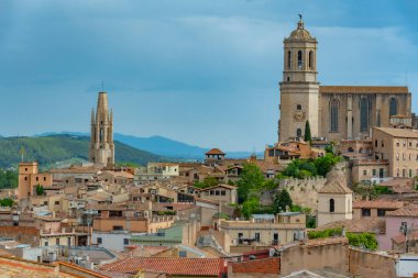 İspanyol kenti Girona 'nın Panorama manzarası.