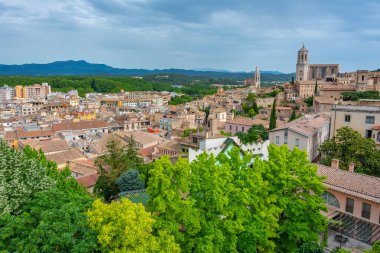 İspanyol kenti Girona 'nın Panorama manzarası.