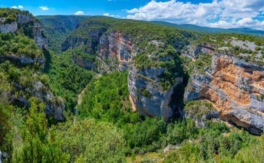 Sierra 'nın doğal parkı ve İspanya' nın Guara kanyonları..