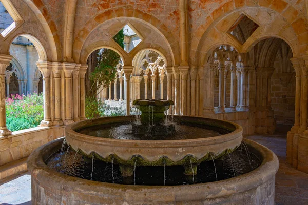 Fontanna Klasztorze Santa Maria Poblet Hiszpanii — Zdjęcie stockowe