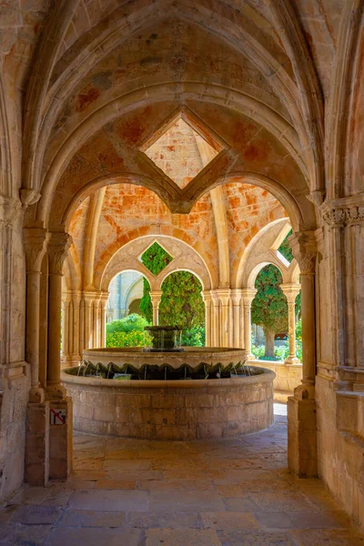 Fontänen Vid Klostret Santa Maria Poblet Spanien — Stockfoto