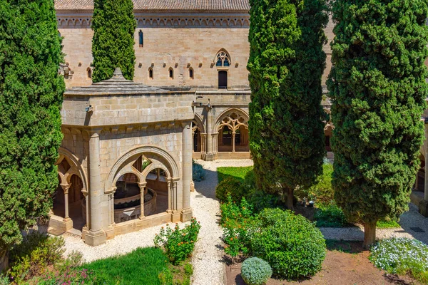 İspanya 'daki Santa Maria de Poblet Manastırı' nda manastır.