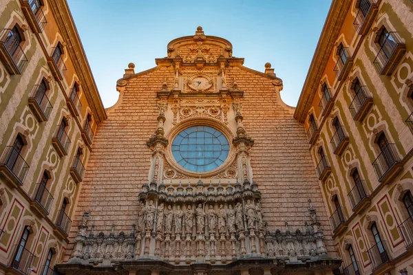Wewnętrzny Kuzyn Opactwa Santa Maria Montserrat Hiszpanii — Zdjęcie stockowe