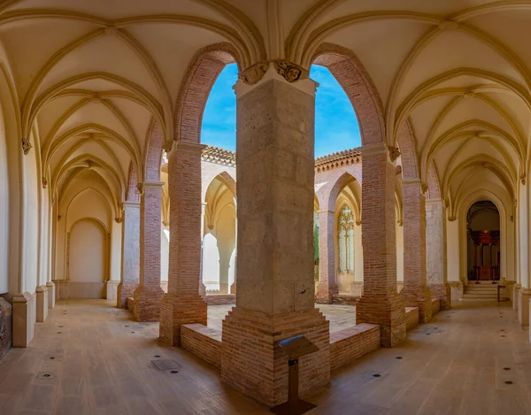 Teruel Spanya Daki San Pedro Kilisesinde Manastır — Stok fotoğraf