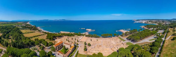 Roma harabelerinin Panorama manzarası Katalunya, İspanya 'da.