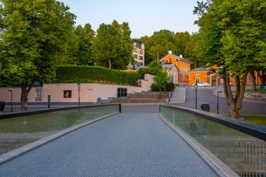 Finlandiya 'nın Turku kentinde Aura nehrinin kıyısında..