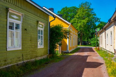 Ekenas, Finlandiya 'da renkli kereste evleri.