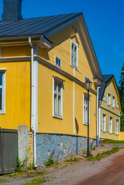 Ekenas, Finlandiya 'da renkli kereste evleri.