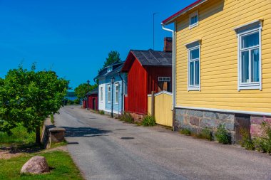 Ekenas, Finlandiya 'da renkli kereste evleri.