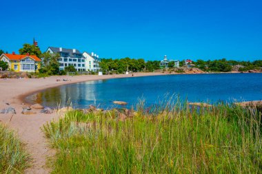 Finlandiya, Hanko 'da plaj güneşli bir günde.