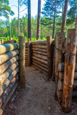 Finlandiya 'daki Hanko Cephe Müzesi' nde siperler.