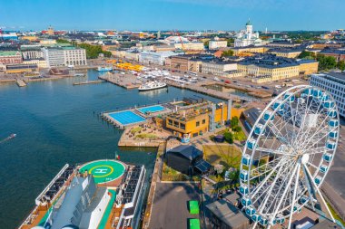Dönme dolabın arkasından Helsinki Panoraması, Finlandiya.