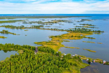 Finlandiya 'daki Kvarken takımadalarının Panorama görünümü.