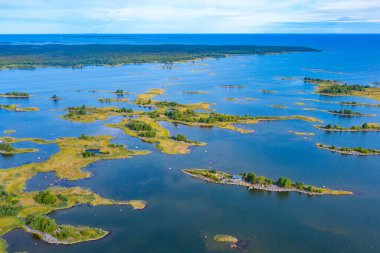 Finlandiya 'daki Kvarken takımadalarının Panorama görünümü.