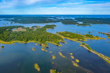 Finlandiya 'daki Kvarken takımadalarının Panorama görünümü.