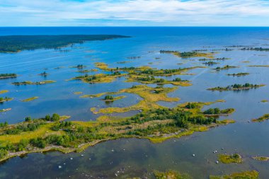 Finlandiya 'daki Kvarken takımadalarının Panorama görünümü.