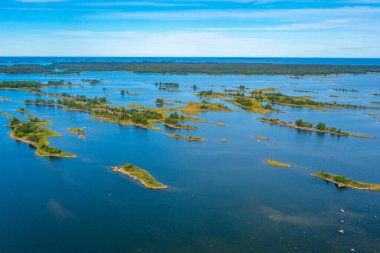 Finlandiya 'daki Kvarken takımadalarının Panorama görünümü.