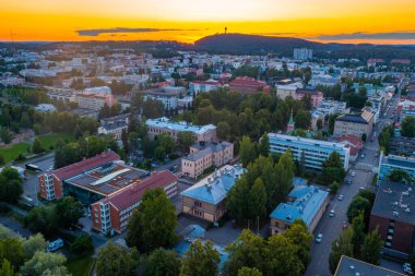 Finlandiya 'nın merkezi Kuopio' nun günbatımı manzarası.