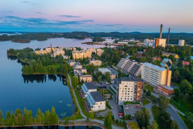 Finlandiya 'nın merkezi Kuopio' nun günbatımı manzarası.