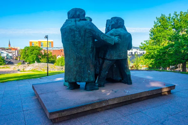Estátua Amizade Leningrado Turku Finlândia — Fotografia de Stock