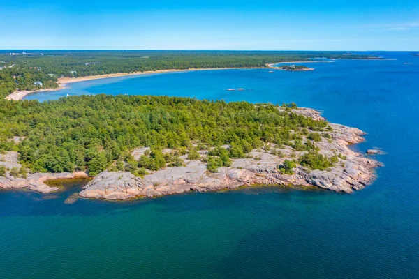 Finlandiya 'da Hanko yakınlarında Puistovuori doğal rezervi.