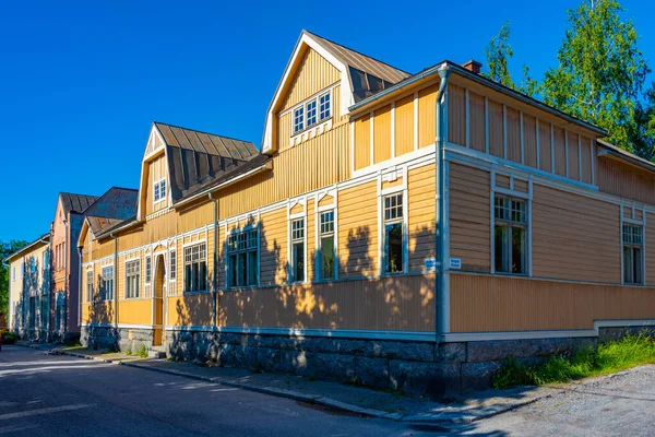 Casas Coloridas Madeira Distrito Neristan Cidade Finlandesa Jakobstad — Fotografia de Stock