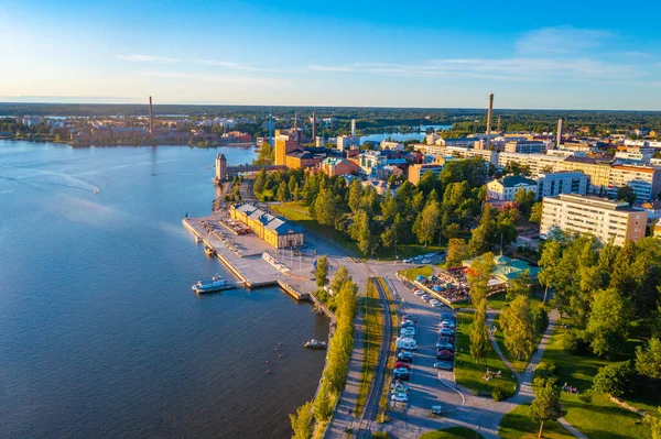 Vista Panoramica Sul Tramonto Della Parte Industriale Della Città Finlandese — Foto Stock