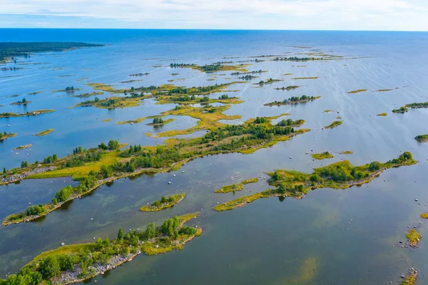 Finlandiya 'daki Kvarken takımadalarının Panorama görünümü.