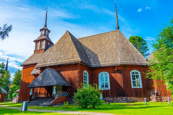 Keuruu, Finlandiya 'daki kırmızı kereste kilisesi.