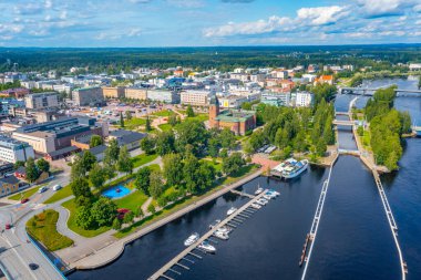 Finlandiya 'nın Joensuu kentinin havadan görünüşü.