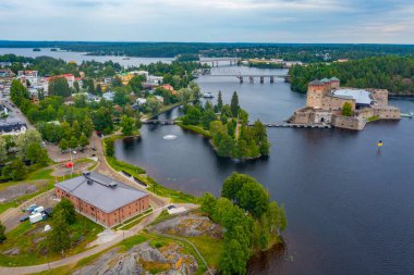 Savonlinna, Finlandiya 'daki Olavinlinna kalesi ve Riihisaari Müzesi.