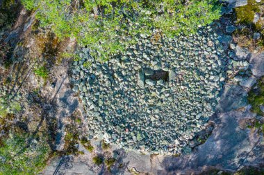 Sammallahdenmaki, Finlandiya 'da Rauma yakınlarında bir Bronz Çağı mezarlığı.