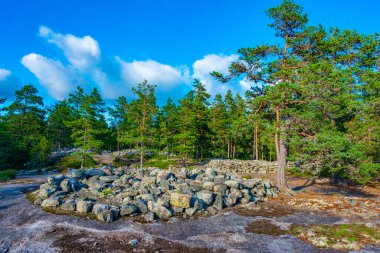 Sammallahdenmaki, Finlandiya 'da Rauma yakınlarında bir Bronz Çağı mezarlığı.