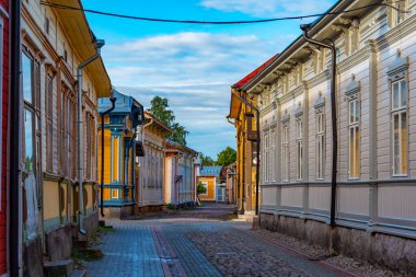 Finlandiya 'nın Rauma bölgesindeki Vanha Rauma' daki kereste binaları.