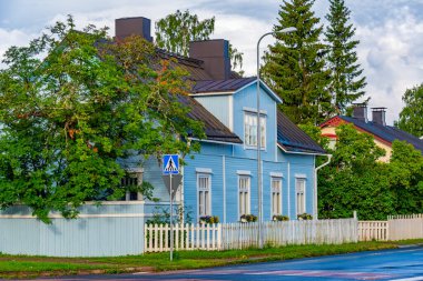 Finlandiya 'nın Rauma bölgesindeki Vanha Rauma' daki kereste binaları.
