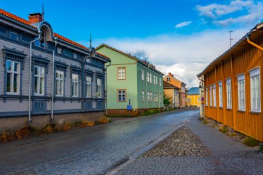Finlandiya 'nın Rauma bölgesindeki Vanha Rauma' daki kereste binaları.