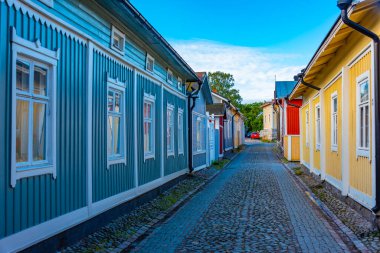 Finlandiya 'nın Rauma bölgesindeki Vanha Rauma' daki kereste binaları.