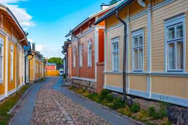 Finlandiya 'nın Rauma bölgesindeki Vanha Rauma' daki kereste binaları.