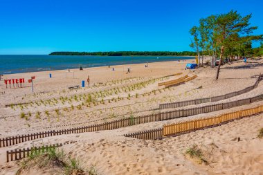 Finlandiya 'daki Yyteri plajında kum tepeleri.