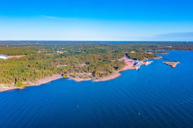 Berghamn Finlandiya 'daki Aland adalarının kıyı şeridinde.