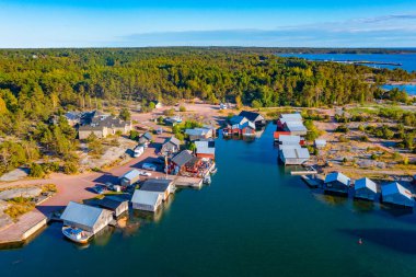 Finlandiya 'daki Aland adalarında bulunan Karingsund manzarası