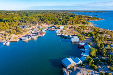Finlandiya 'daki Aland adalarında bulunan Karingsund manzarası