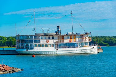 Finlandiya 'nın Mariehamn kentindeki turist vapuru restoranı.