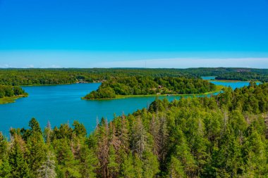 Finlandiya 'da Godby yakınlarındaki Aland adalarının panorama manzarası.
