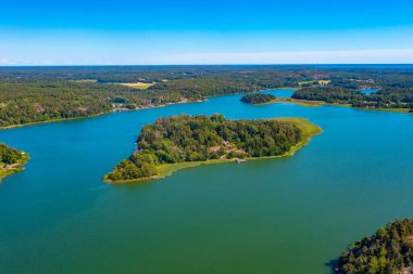 Finlandiya 'da Godby yakınlarındaki Aland adalarının panorama manzarası.