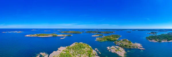 핀란드에 제도를 형성하고 바위섬들 — 스톡 사진