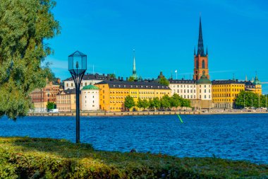 Gamla Stan, İsveç 'in Stockholm kentindeki Riddarholmskyrkan kilisesi tarafından yönetilen eski bir kasaba..