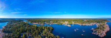 Finlandiya 'daki Aland adalarında bulunan Karingsund manzarası.