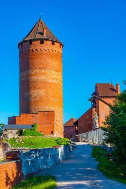 Letonya 'daki Turaida kalesinin manzarası.